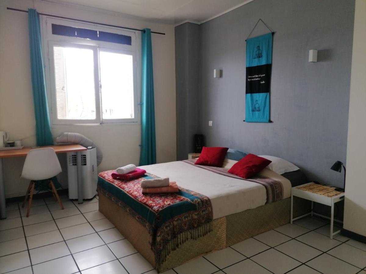 Jolie Chambre Climatisee Avec Balcon Chez L'Habitant Saint Pierre Eksteriør bilde